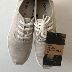 TOMS Cordones Sneakers